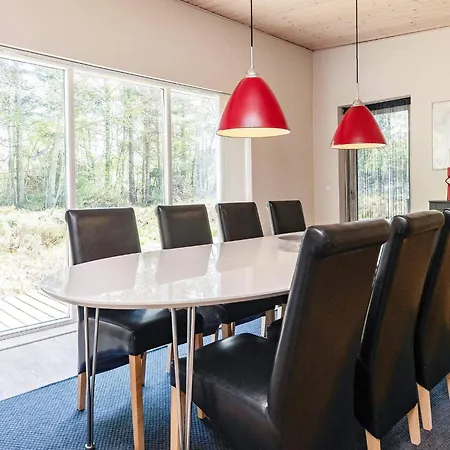 10 Person In * Hadsund